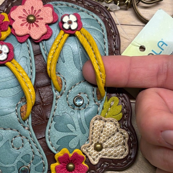 Chala Handbags Flip Flop Keychain Change Purse - Picture 12 of 12